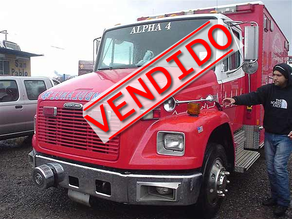 Freightliner FL80 2001 - 1 REPUESTO USADO/USADA EN DESARME