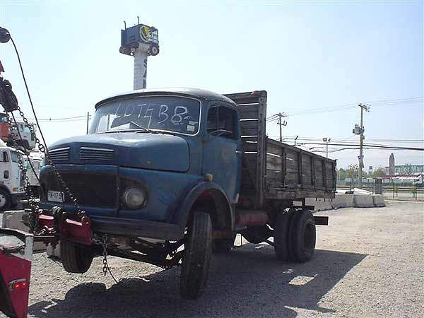 Mercedes-Benz 1114 1981 - 1 REPUESTO USADO/USADA EN DESARME