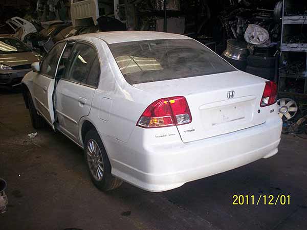 LLANTA Honda CIVIC 2006  USADO EN DESARME