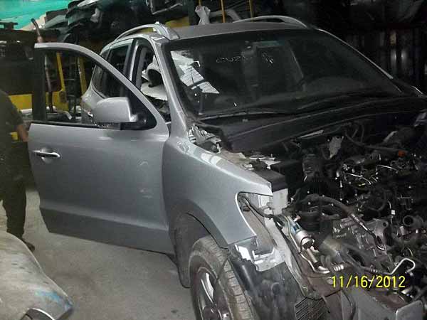 Hyundai SANTA FE 2011 - 1 REPUESTO USADO/USADA EN DESARME