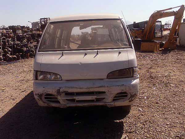 PARA CHOQUE Hyundai H100 1998  USADO EN DESARME