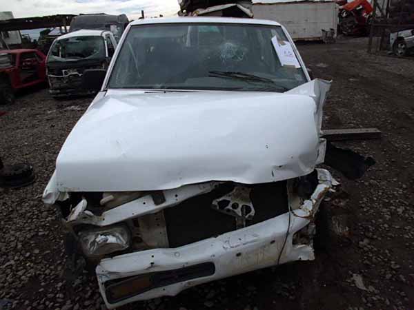  Nissan D21 2005   EN DESARME