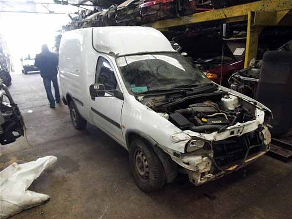 Chevrolet COMBO 2001 - 1 REPUESTO USADO/USADA EN DESARME