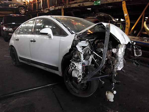 PARA CHOQUE Citroen C4 2005  USADO EN DESARME