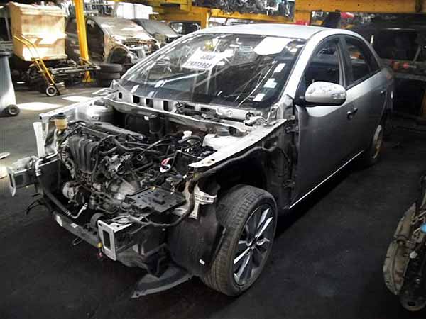 Alternador Kia CERATO  USADO