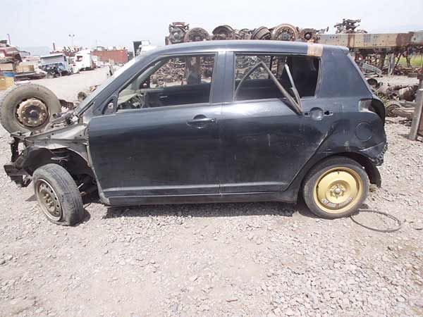 Foco Suzuki SWIFT  USADO