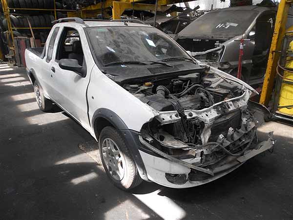  Fiat Strada  USADO