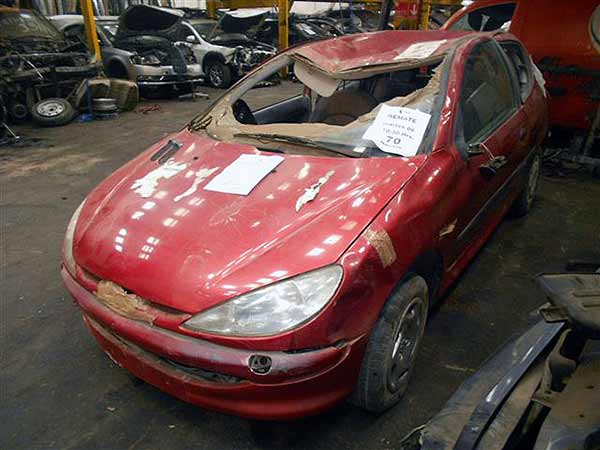 Peugeot 206 2001 - 1 REPUESTO USADO/USADA EN DESARME