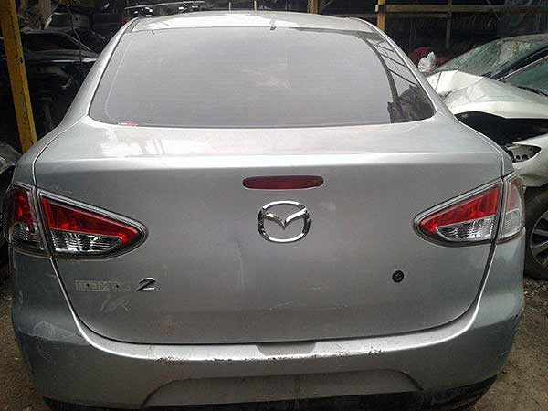 PICK UP Mazda 2 2011  USADO EN DESARME