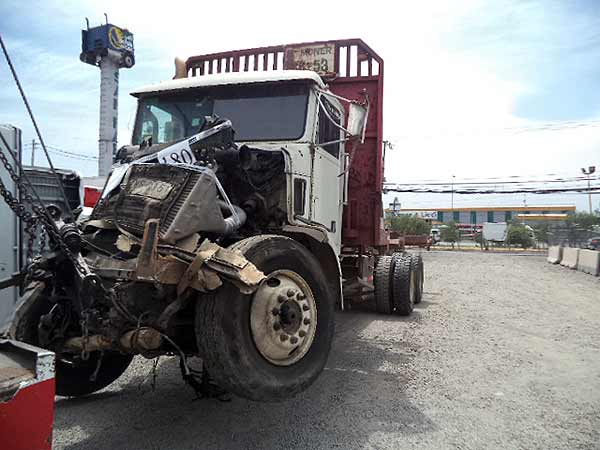 Caja de dirección Freightliner FLD  USADO