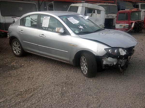 Tapa maleta Mazda 3  USADO