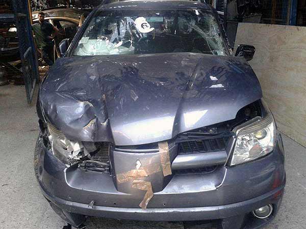 PARA CHOQUE Mitsubishi OUTLANDER 2007  USADO EN DESARME