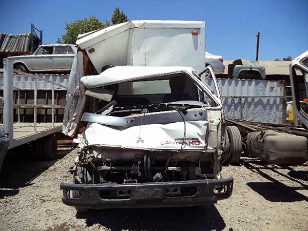 Inyector Mitsubishi CANTER  USADO