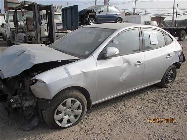 Caja de dirección Hyundai ELANTRA  USADO