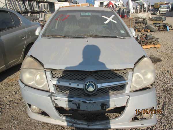 PORTALóN Geely MK 2009,  EN DESARME