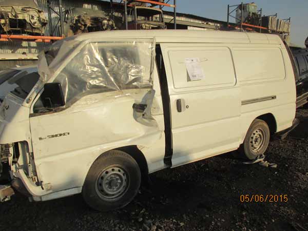 Caja de cambio Mitsubishi L300  USADO