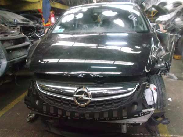 PARA CHOQUE Opel CORSA 2013  USADO EN DESARME