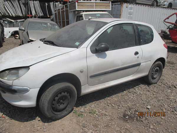 CULATA Peugeot 206 2002  USADO EN DESARME