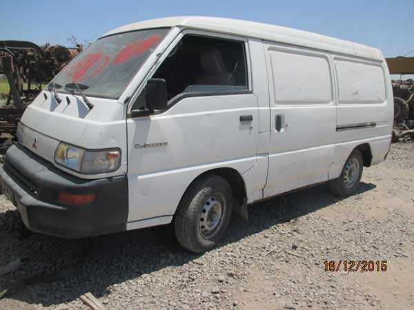 LLANTA Mitsubishi L300 2013  USADO EN DESARME