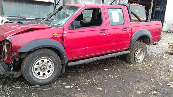 Caja de dirección Nissan TERRANO  USADO