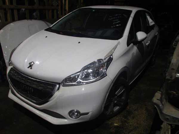 BUTACA  Peugeot 208 2014  USADO EN DESARME