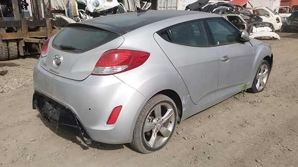 Hyundai VELOSTER 2014 - 1 REPUESTO USADO/USADA EN DESARME