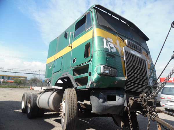 Para Choque Freightliner FLA  USADO