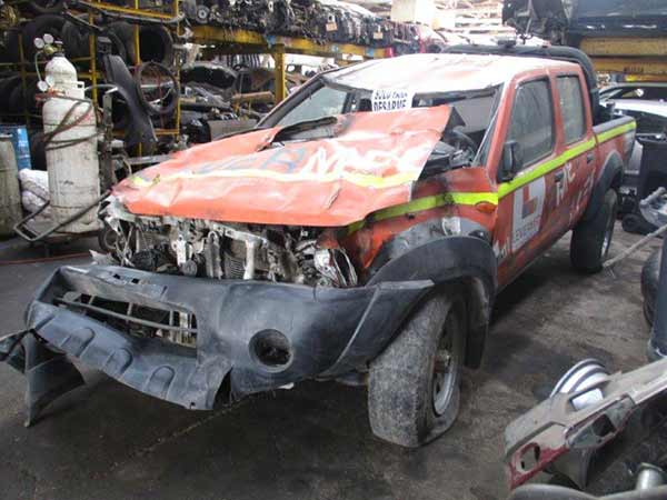 Caja de dirección Nissan TERRANO  USADO