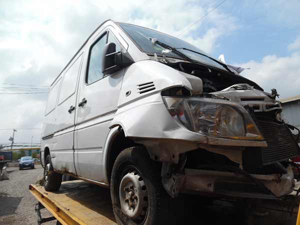 TAPABARRO Mercedes-Benz Sprinter 2007  USADO EN DESARME