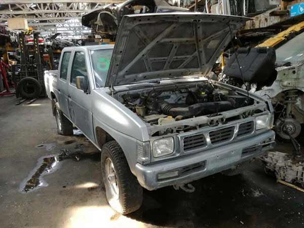  Nissan D21 2003   EN DESARME