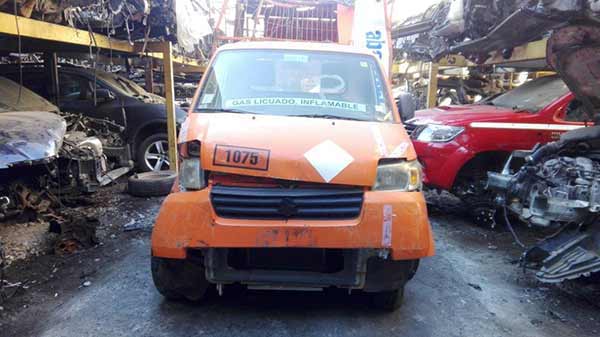 PARA CHOQUE Suzuki APV 2010  USADO EN DESARME