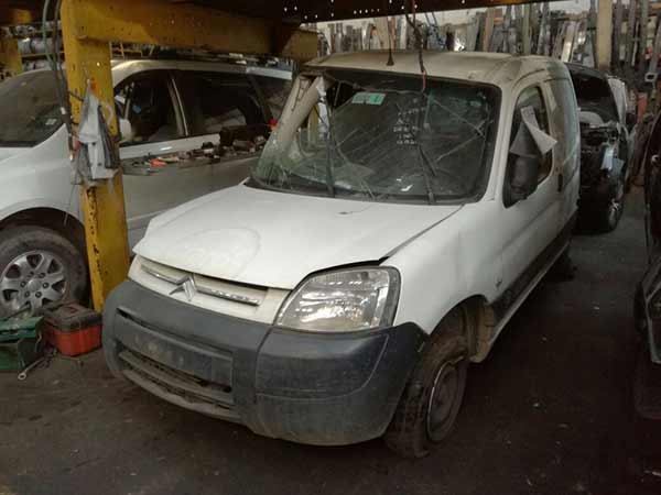 PARA CHOQUE Citroen BERLINGO 2012  USADO EN DESARME