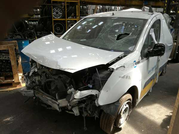 PARA CHOQUE Citroen BERLINGO 2016  USADO EN DESARME