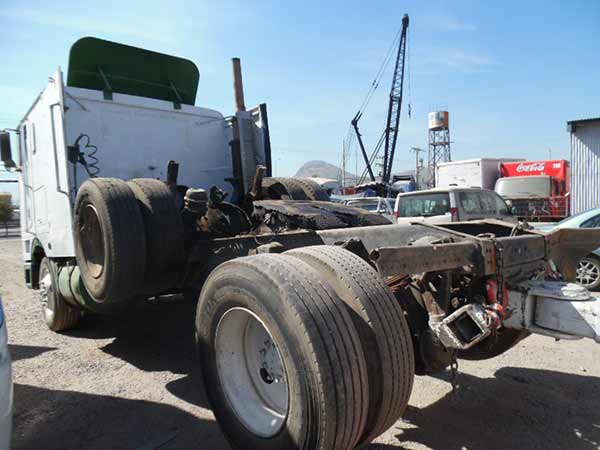 VIDRIO International 9700 1994  USADO EN DESARME