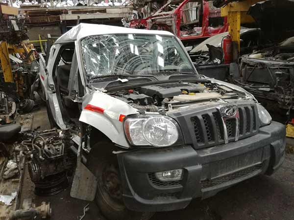 Tapabarro Mahindra PICK UP  USADO