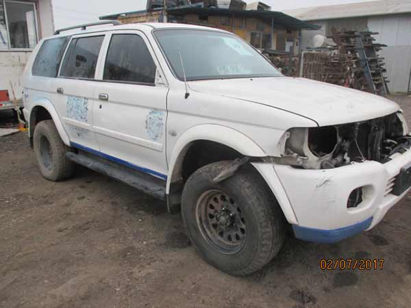 TAPA MALETA Mitsubishi MONTERO 2011  USADO EN DESARME