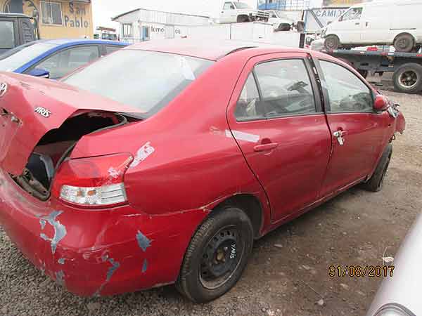 Toyota YARIS  - 1 REPUESTO USADO/USADA EN DESARME