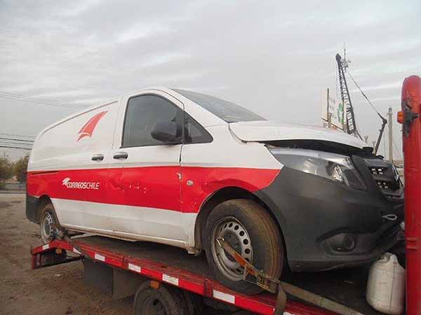 PUERTA Mercedes-Benz VITO 2017  USADO EN DESARME