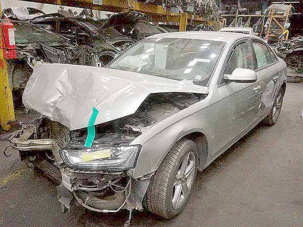 TAPA MALETA Audi A4 2015,  EN DESARME