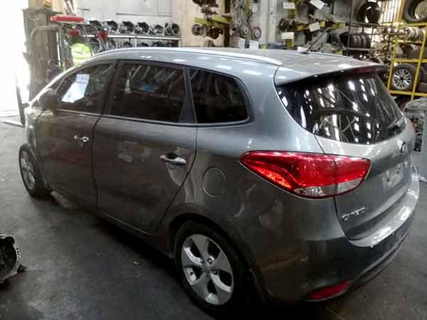 ELECTRO Kia CARENS 2017  USADO EN DESARME