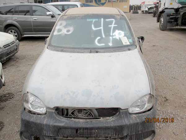 Tapa maleta Chevrolet CORSA  USADO